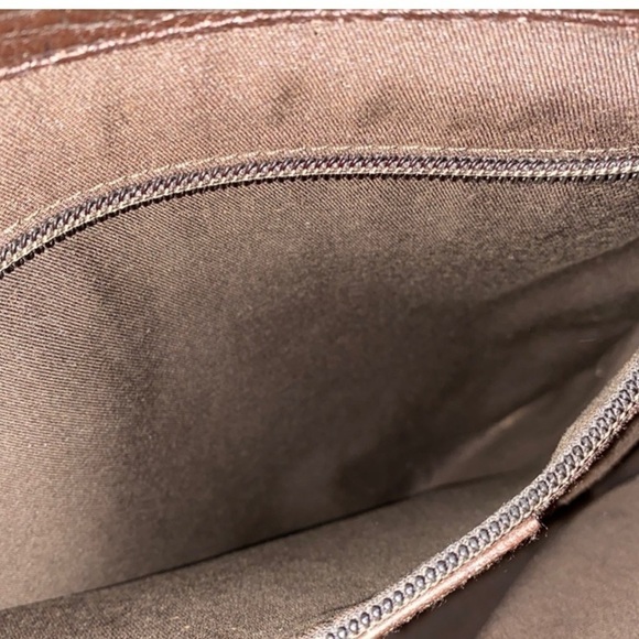 Gucci Supreme GG shopper tote authentic 
Leather & canvas 
Very good condition - Picture 6 of 12